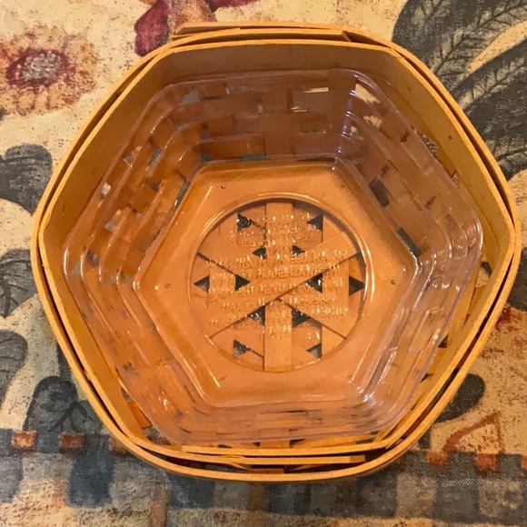 Longaberger Basket, Insert and Lid - Picture 6 of 7